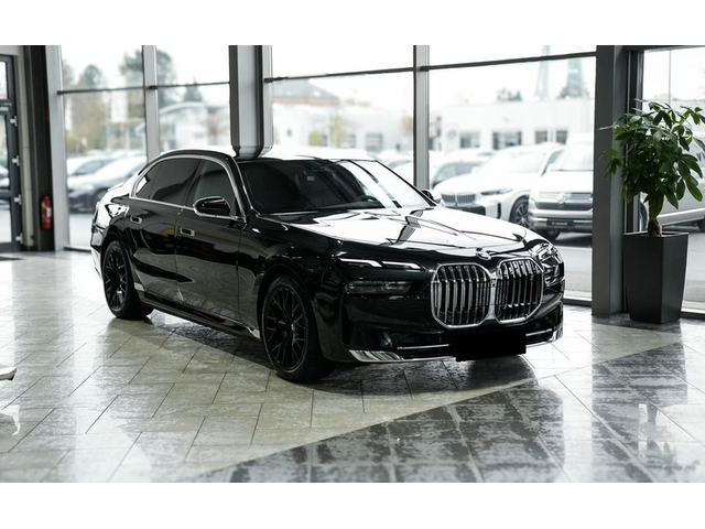 BMW i7 i7 xDrive60 - автомобили, коли, обяви за нови и употребявани 0