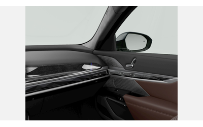 BMW i7 xDrive60 Sedan - автомобили, коли, обяви за нови и употребявани 9