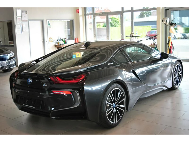 BMW i8 Coupe - автомобили, коли, обяви за нови и употребявани 3
