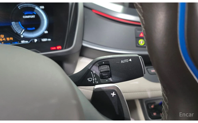 BMW i8 * КОЖА* ПОДГРЕВ* HEAD-UP* FULL* - автомобили, коли, обяви за нови и употребявани 12