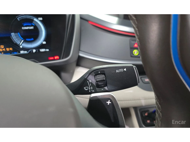 BMW i8 * КОЖА* ПОДГРЕВ* HEAD-UP* FULL* - автомобили, коли, обяви за нови и употребявани 12