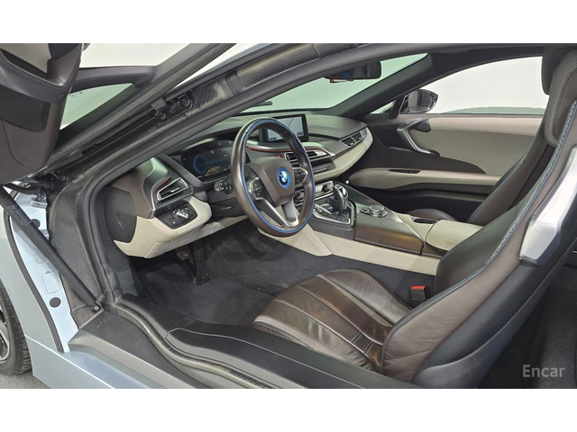 BMW i8 * КОЖА* ПОДГРЕВ* HEAD-UP* FULL* - автомобили, коли, обяви за нови и употребявани 7