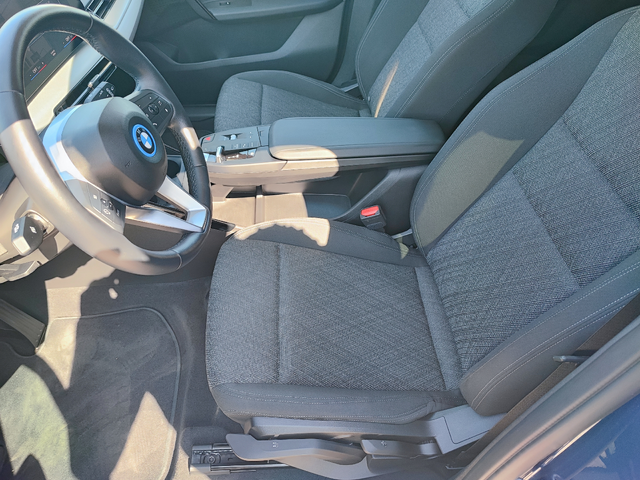 BMW iX 1 XDRIVE30 - автомобили, коли, обяви за нови и употребявани 12