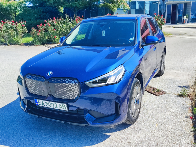 BMW iX 1 XDRIVE30 - автомобили, коли, обяви за нови и употребявани 1