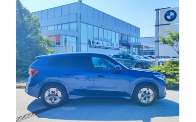 BMW iX 1 XDRIVE30 - автомобили, коли, обяви за нови и употребявани 6