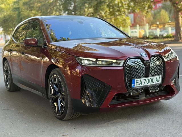 BMW iX 50* Xdrive* ГАРАНЦИЯ* Bowers&Wilkins* SWAROVSKI* F - автомобили, коли, обяви за нови и употребявани 0