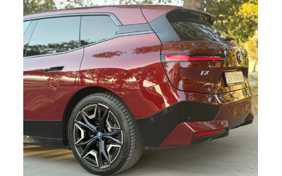 BMW iX 50* Xdrive* ГАРАНЦИЯ* Bowers&Wilkins* SWAROVSKI* F - автомобили, коли, обяви за нови и употребявани 12