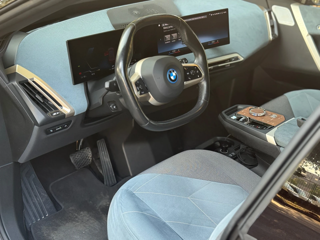 BMW iX 50* Xdrive* ГАРАНЦИЯ* Bowers&Wilkins* SWAROVSKI* F - автомобили, коли, обяви за нови и употребявани 6