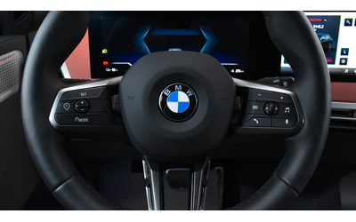 BMW iX xDrive60 M Sport - автомобили, коли, обяви за нови и употребявани 8