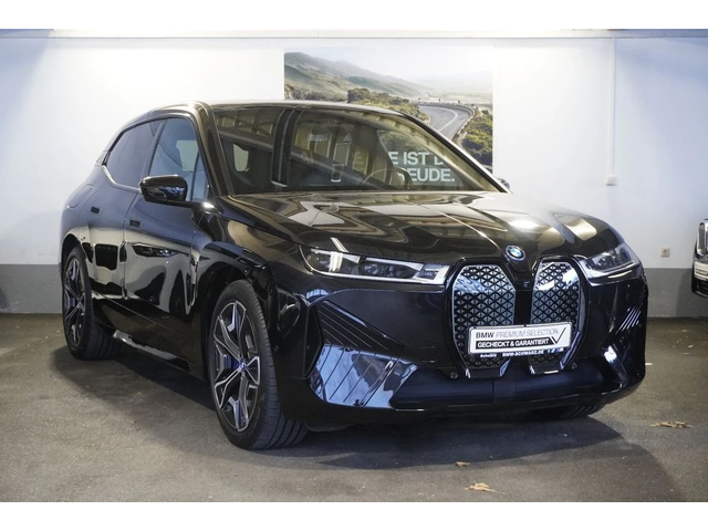 BMW iX xDrive50 - автомобили, коли, обяви за нови и употребявани 1