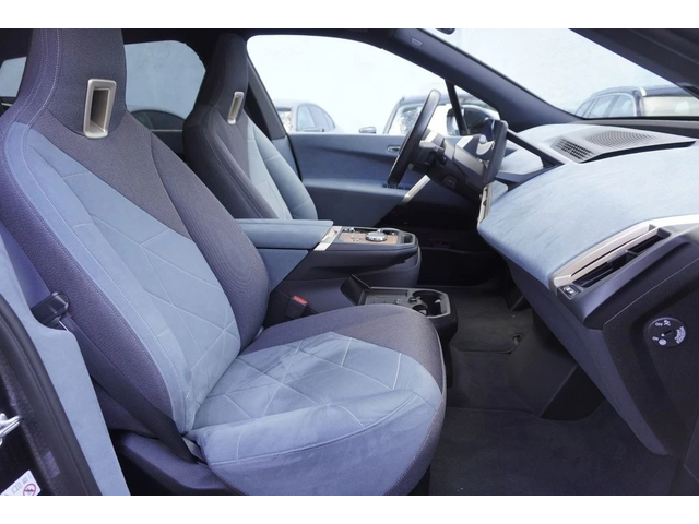 BMW iX xDrive50 - автомобили, коли, обяви за нови и употребявани 4