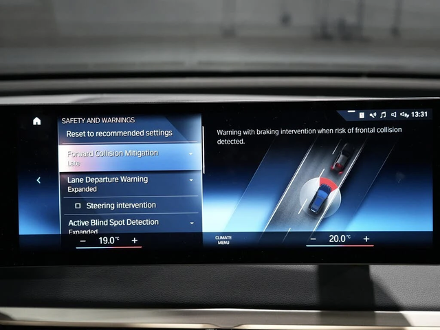 BMW iX xDrive* АвтоКредит* (ЦЕНА ДО БГ) - автомобили, коли, обяви за нови и употребявани 15