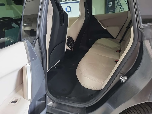 BMW iX XDRIVE50| Soft Close| DISTRONIC| Panorama| Sportpa - автомобили, коли, обяви за нови и употребявани 12