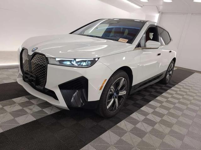 BMW iX XDRIVE50| HARMAN KARDON| HUD| 360| PANO| 2 КЛЮЧА| - автомобили, коли, обяви за нови и употребявани 0