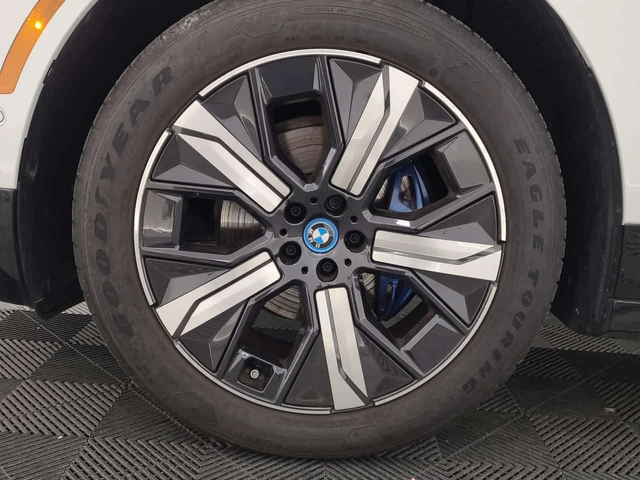 BMW iX XDRIVE50| HARMAN KARDON| HUD| 360| PANO| 2 КЛЮЧА| - автомобили, коли, обяви за нови и употребявани 5