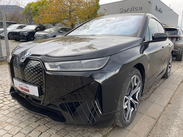 BMW iX 40/xDrive/M60-paket/Laze - автомобили, коли, обяви за нови и употребявани 6