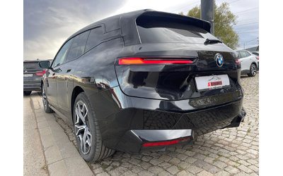 BMW iX 40/xDrive/M60-paket/Laze - автомобили, коли, обяви за нови и употребявани 7