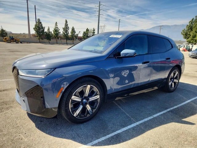 BMW iX XDRIVE50 - автомобили, коли, обяви за нови и употребявани 0