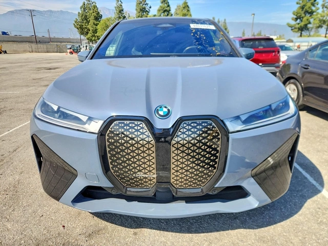 BMW iX XDRIVE50 - автомобили, коли, обяви за нови и употребявани 4