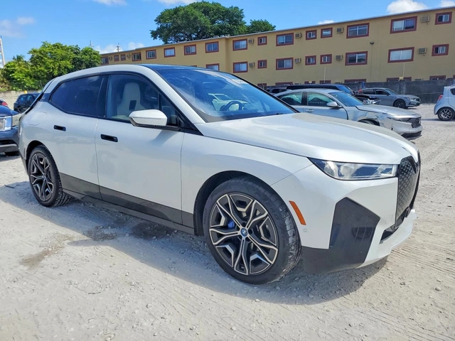 BMW iX XDRIVE50 - автомобили, коли, обяви за нови и употребявани 0