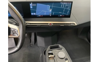 BMW iX 40 xDrive M Sport  Laser H/K HUD 360 Keyless W/P - автомобили, коли, обяви за нови и употребявани 10