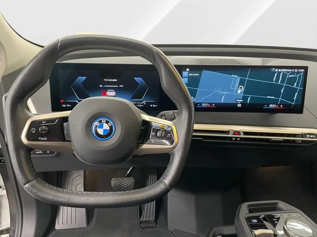 BMW iX 40 xDrive M Sport  Laser H/K HUD 360 Keyless W/P - автомобили, коли, обяви за нови и употребявани 6