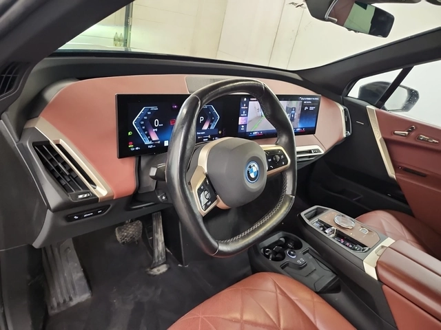 BMW iX xDrive40 2023 | Carfax - автомобили, коли, обяви за нови и употребявани 7