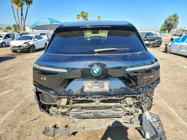 BMW iX * X-DRIVE* 50* - автомобили, коли, обяви за нови и употребявани 4