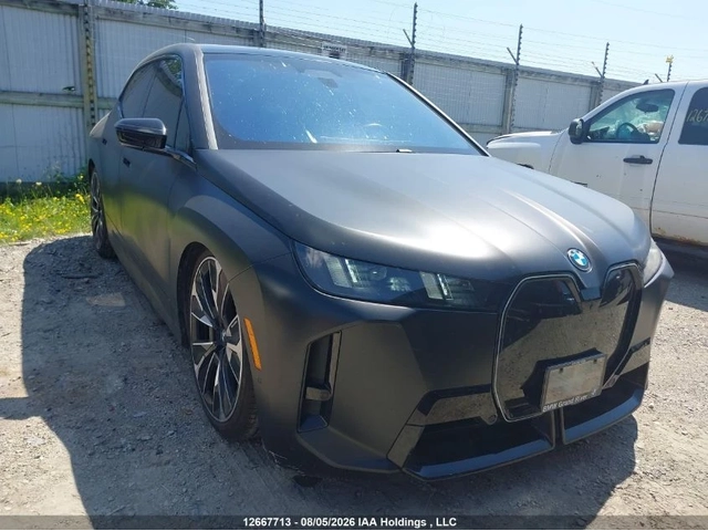 BMW iX XDRIVE60 - автомобили, коли, обяви за нови и употребявани 1