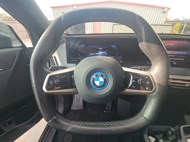 BMW iX xDrive50 - автомобили, коли, обяви за нови и употребявани 10