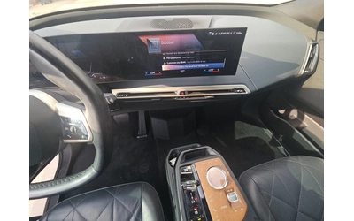BMW iX xDrive50 - автомобили, коли, обяви за нови и употребявани 11