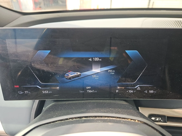 BMW iX xDrive50 - автомобили, коли, обяви за нови и употребявани 12