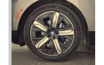 BMW iX xDrive50 - автомобили, коли, обяви за нови и употребявани 6