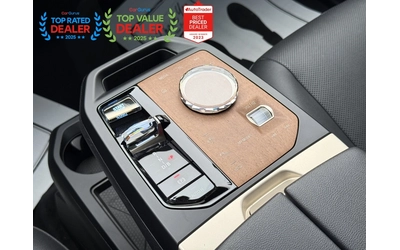 BMW iX xDrive50 - автомобили, коли, обяви за нови и употребявани 10