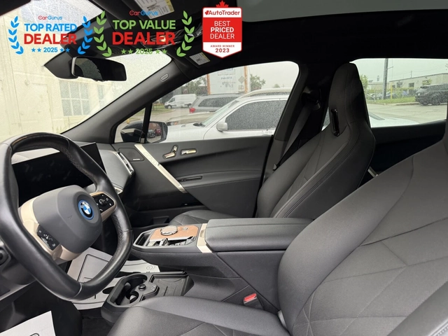 BMW iX xDrive50 - автомобили, коли, обяви за нови и употребявани 8