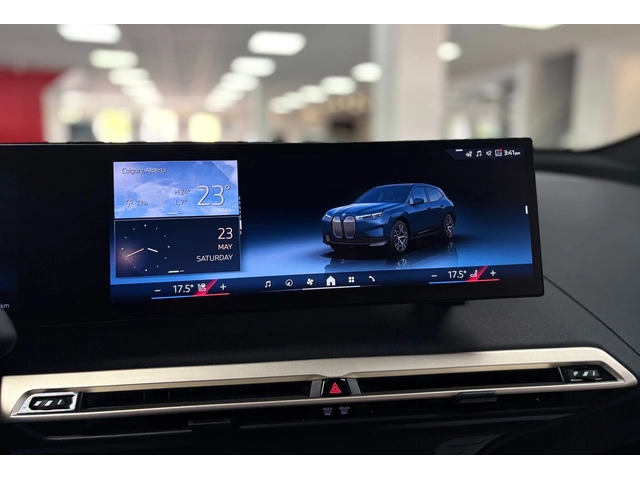 BMW iX xDrive40 AWD - автомобили, коли, обяви за нови и употребявани 15