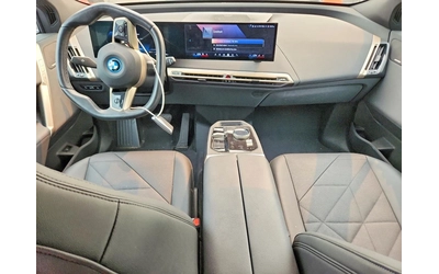 BMW iX xDrive50 - автомобили, коли, обяви за нови и употребявани 6