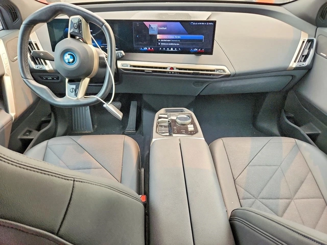BMW iX xDrive50 - автомобили, коли, обяви за нови и употребявани 6