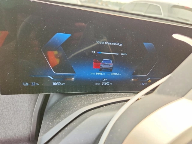 BMW iX xDrive50 - автомобили, коли, обяви за нови и употребявани 7