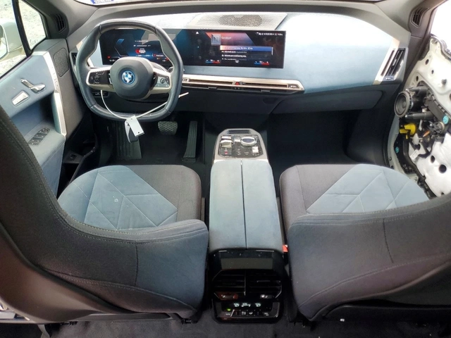 BMW iX xDrive50 - автомобили, коли, обяви за нови и употребявани 7