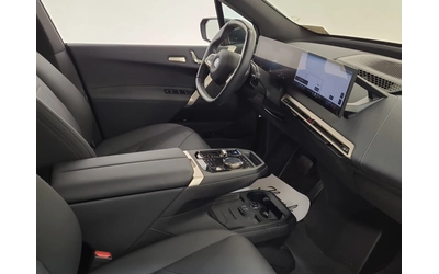 BMW iX xDrive40 - автомобили, коли, обяви за нови и употребявани 11