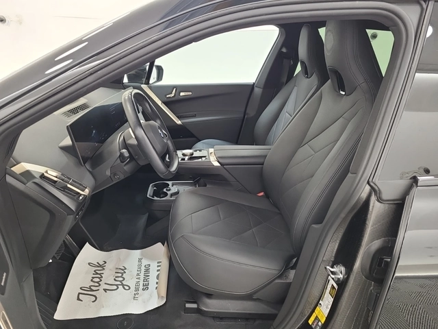 BMW iX xDrive40 - автомобили, коли, обяви за нови и употребявани 4