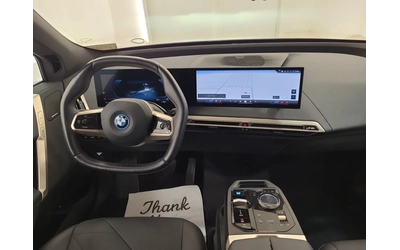 BMW iX xDrive40 - автомобили, коли, обяви за нови и употребявани 7