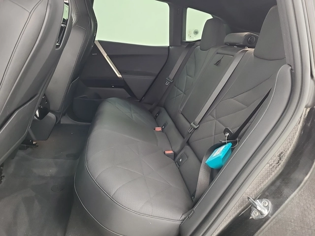 BMW iX xDrive40 - автомобили, коли, обяви за нови и употребявани 8