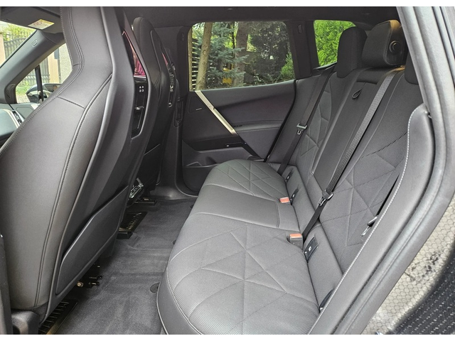 BMW iX iX xDrive40 - автомобили, коли, обяви за нови и употребявани 10