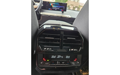 BMW iX iX xDrive40 - автомобили, коли, обяви за нови и употребявани 12