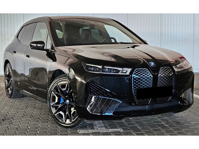 BMW iX iX xDrive40 - автомобили, коли, обяви за нови и употребявани 2
