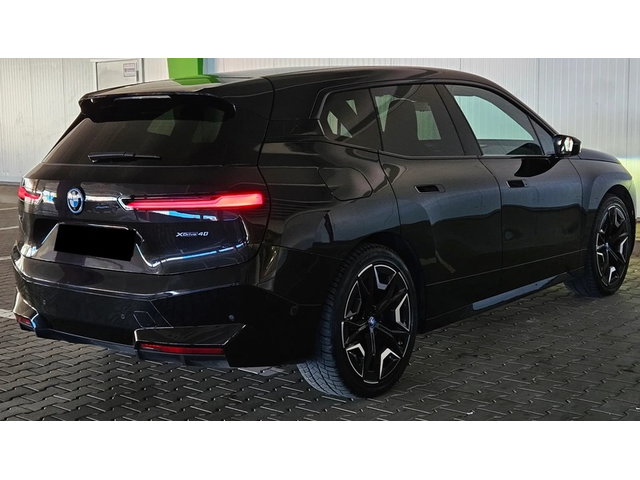 BMW iX iX xDrive40 - автомобили, коли, обяви за нови и употребявани 3