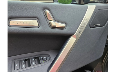 BMW iX iX xDrive40 - автомобили, коли, обяви за нови и употребявани 6