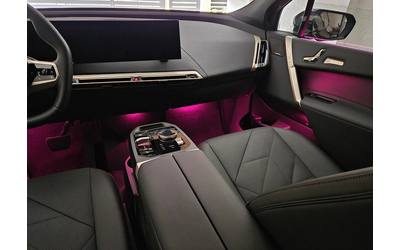 BMW iX iX xDrive40 - автомобили, коли, обяви за нови и употребявани 9